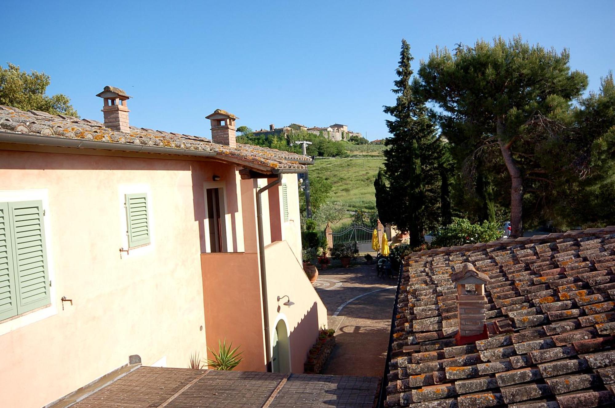 Antico Borgo Il Cardino Bed & Breakfast San Gimignano Exterior photo